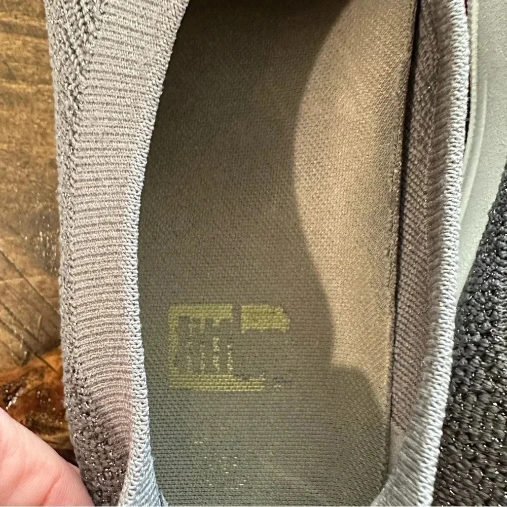 FitFlop Women's Metallic Pewter Uberknit Slip On Sneakers Size 7.5 GUC